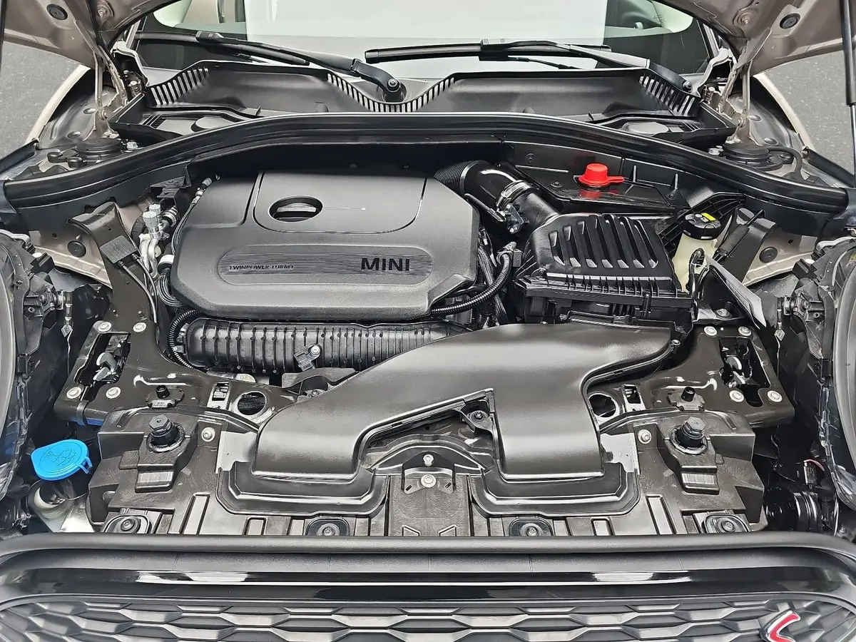 MINI COOPER S CLUBMAN LED KLIMAAUTO WINTER PDC DAB AHK LM17