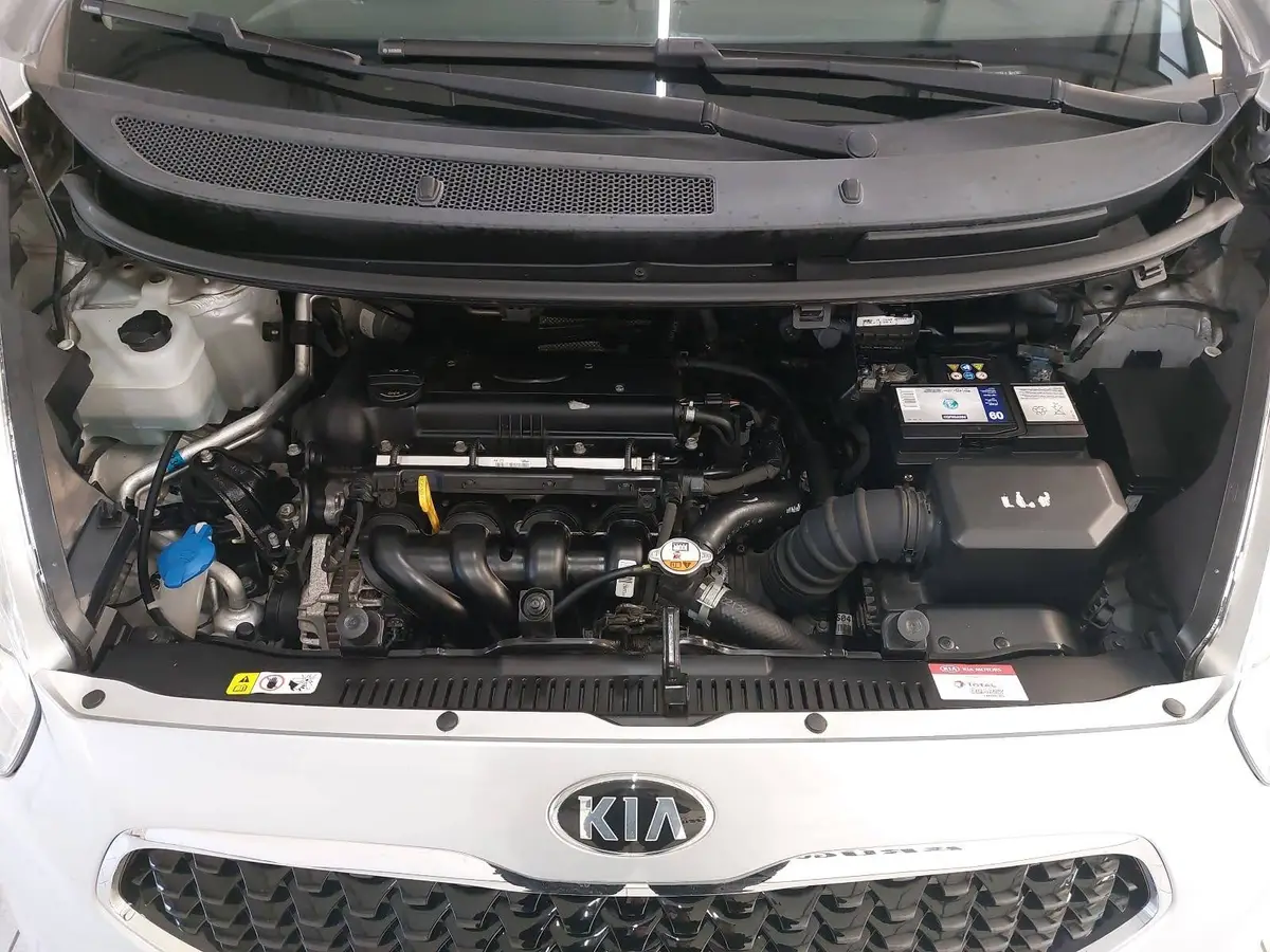 KIA VENGA 1.6 CVVT DREAM TEAM