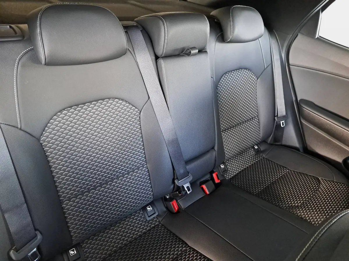 KIA XCEED 1.6 T-GDI 150 DCT SPIRIT MJ26 XCLUSIVE