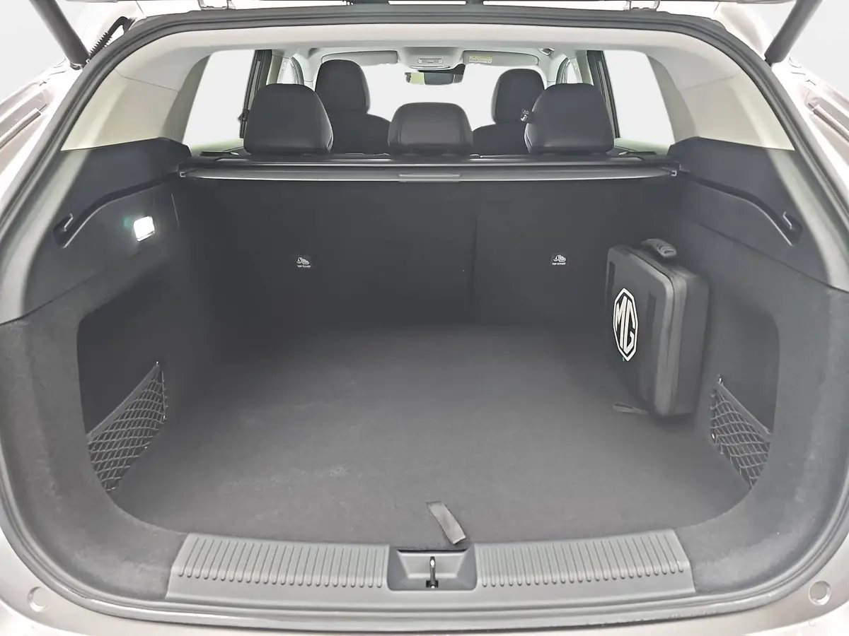 MG HS 1.5 PLUG-IN-HYBRID LUXURY LEDER 360-GRAD-KAMERA 19-ZOLL-LM