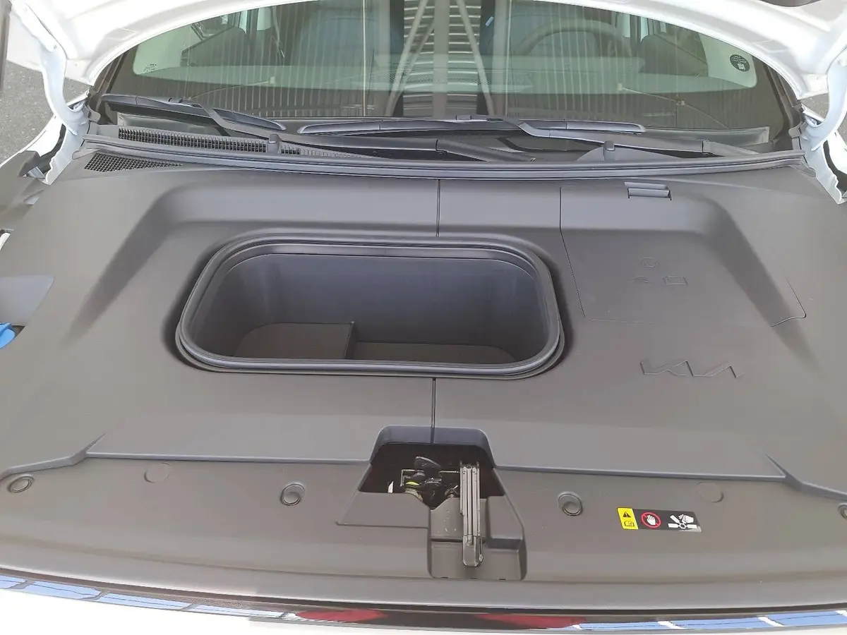 KIA EV3 58.3 KWH EARTH MJ26 WINTER-CONNECT BUSINESS UPGRADE DRIVEWISE-PARK