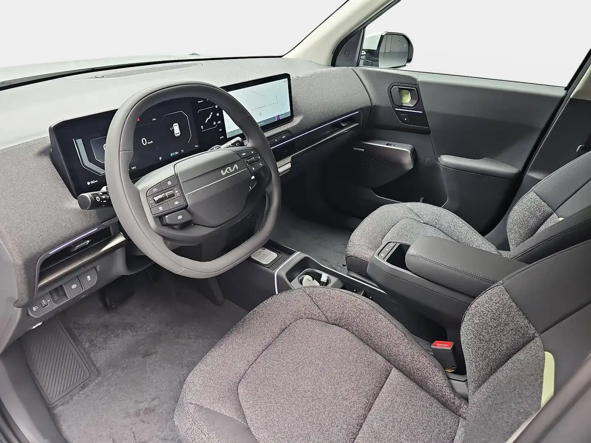 KIA EV2 42.2 KWH EARTH MJ27 WINTER-CONNECT TECHNOLOGY DRIVEWISE-PARK DESIGN