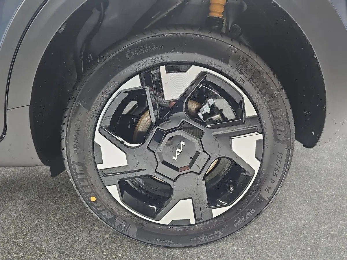 KIA STONIC 1.0 T-GDI 100 DCT VISION MJ26 SITZH. NAVI