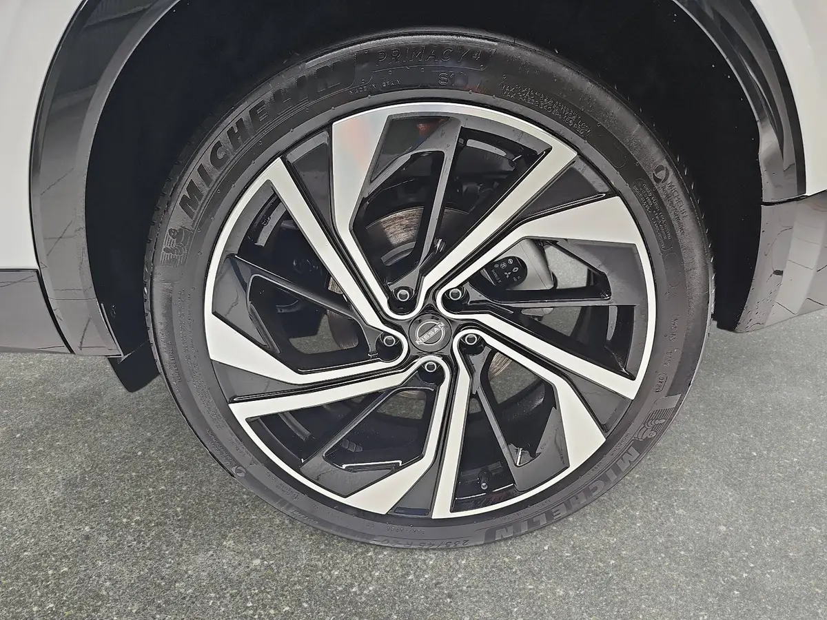 NISSAN QASHQAI 1.3 DIG-T MHEV X-TRONIC TEKNA+ 2WD NAVI LED LEDER 