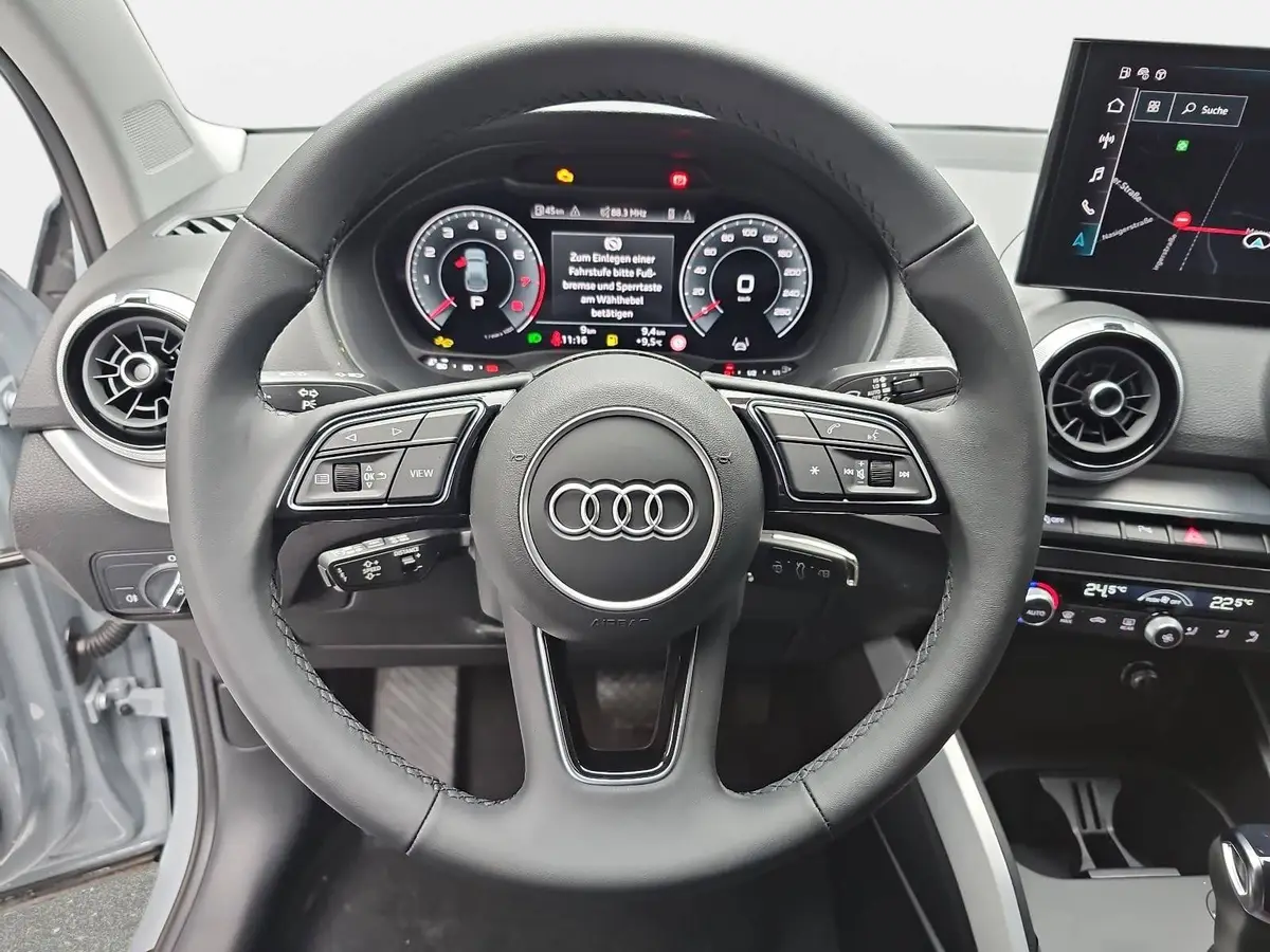 AUDI Q2 35 TFSI S-TRONIC S LINE NAVI LED ACC EL.HECKKL. WI
