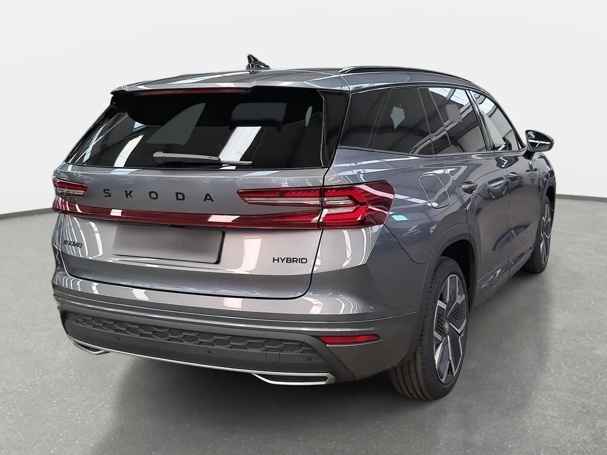 SKODA KODIAQ 1.5 TSI DSG SPORTLINE NAVI LED ACC PANO WINTER AHK