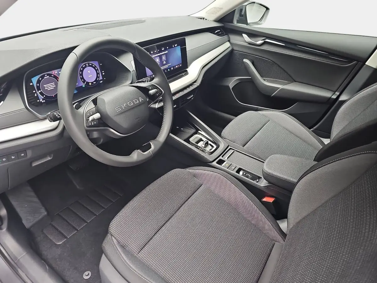 SKODA OCTAVIA COMBI 2.0 TDI DSG SELECTION AHK LM KAMERA