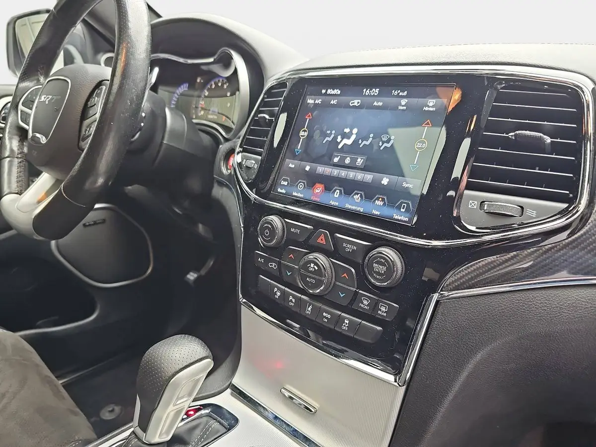 JEEP GRAND CHEROKEE 6.4 AUTO. SRT AWD NAVI SOUND WINTER PANO AHK LM20