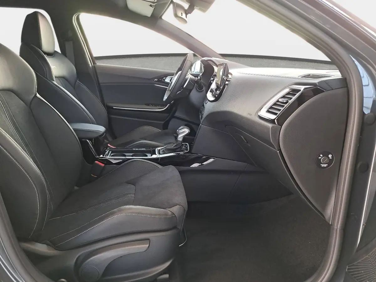 KIA CEED SW 1.5 T-GDI DCT7 GT-LINE TECHNOLOGIE LEDER PERFORMANCE