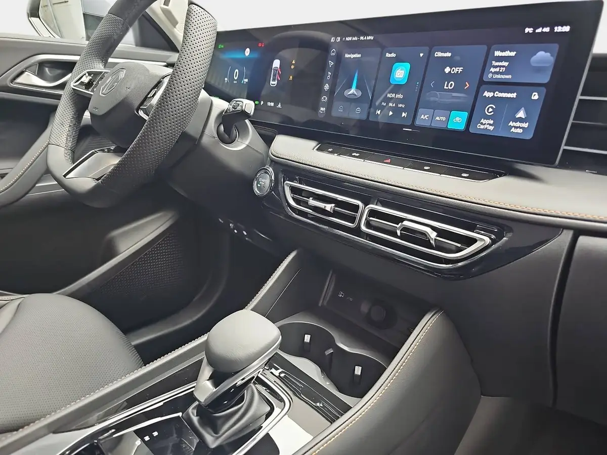 MG HS 1.5 PLUG-IN-HYBRID MY25.5 LUXURY LEDER 360-GRAD-KAMERA 19-ZOLL-LM