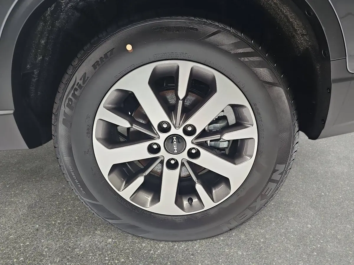 KGM REXTON 2.2 DIESEL 4WD LUX AUTOMATIK 7-SITZER