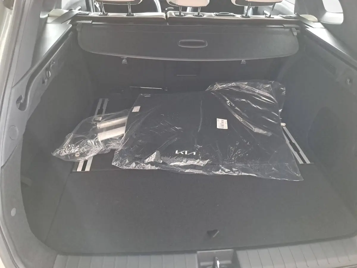 KIA K4 SW 1.6 T-GDI 180 PS DCT7 GT-LINE MJ26 DW-PARK-PRO SITZ SOUND DESIGN
