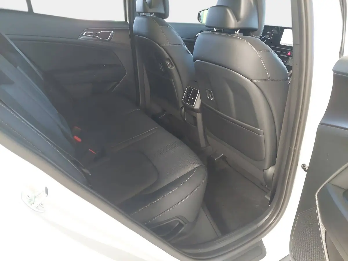 KIA SPORTAGE 1.6 T-GDI 150 2WD DCT BLACK EDITION MJ27 DRIVEWISE GLASDACH SCHWARZES DACH