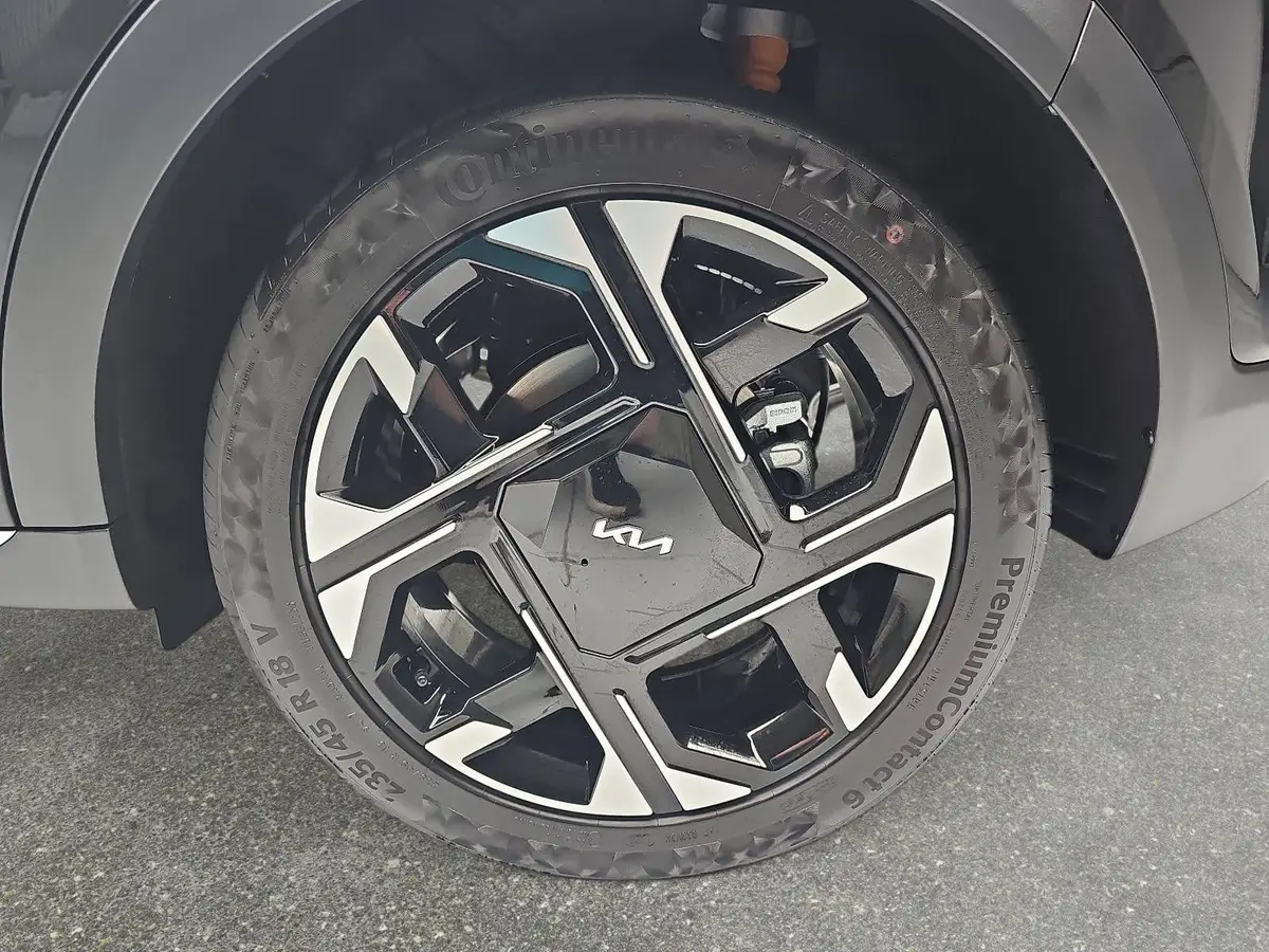 KIA XCEED 1.6 T-GDI 180 DCT SPIRIT MJ27 SOUND SITZ ADVANCED