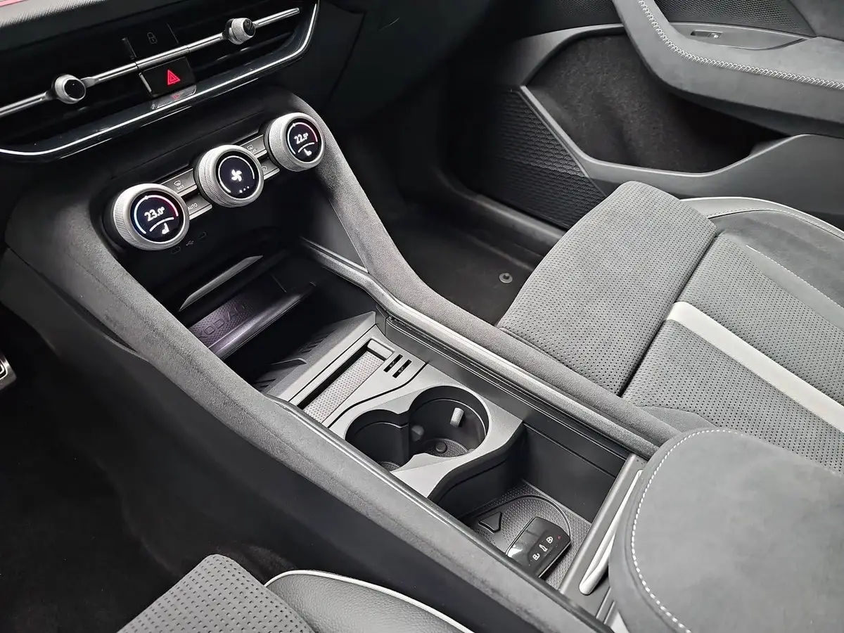 SKODA KODIAQ 1.5 TSI DSG SPORTLINE NAVI LED ACC WINTER KAMERA A