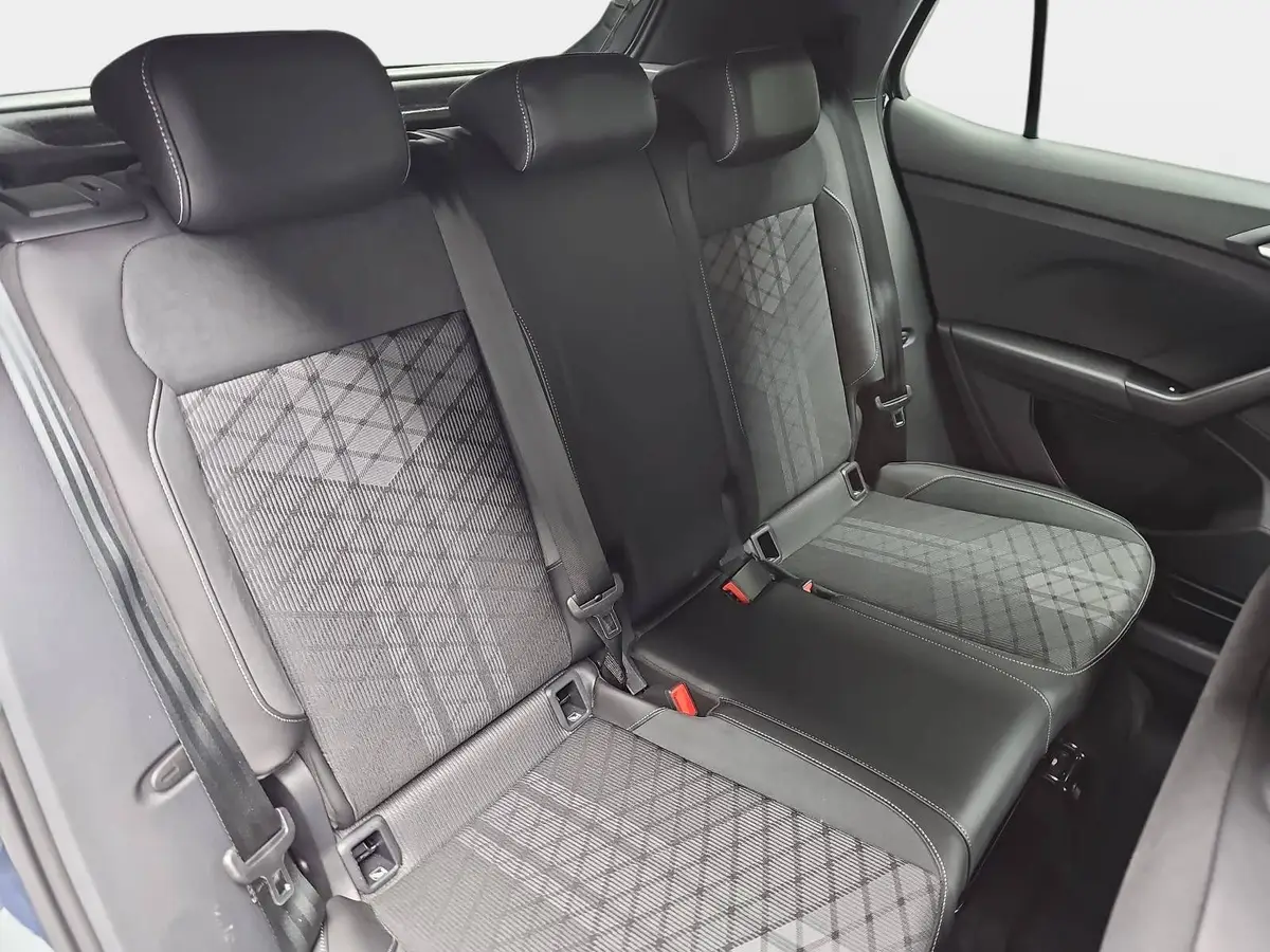 VW T-CROSS 1.5 TSI DSG R-LINE IQ-LED KLIMA DAB WINTER KAMERA 