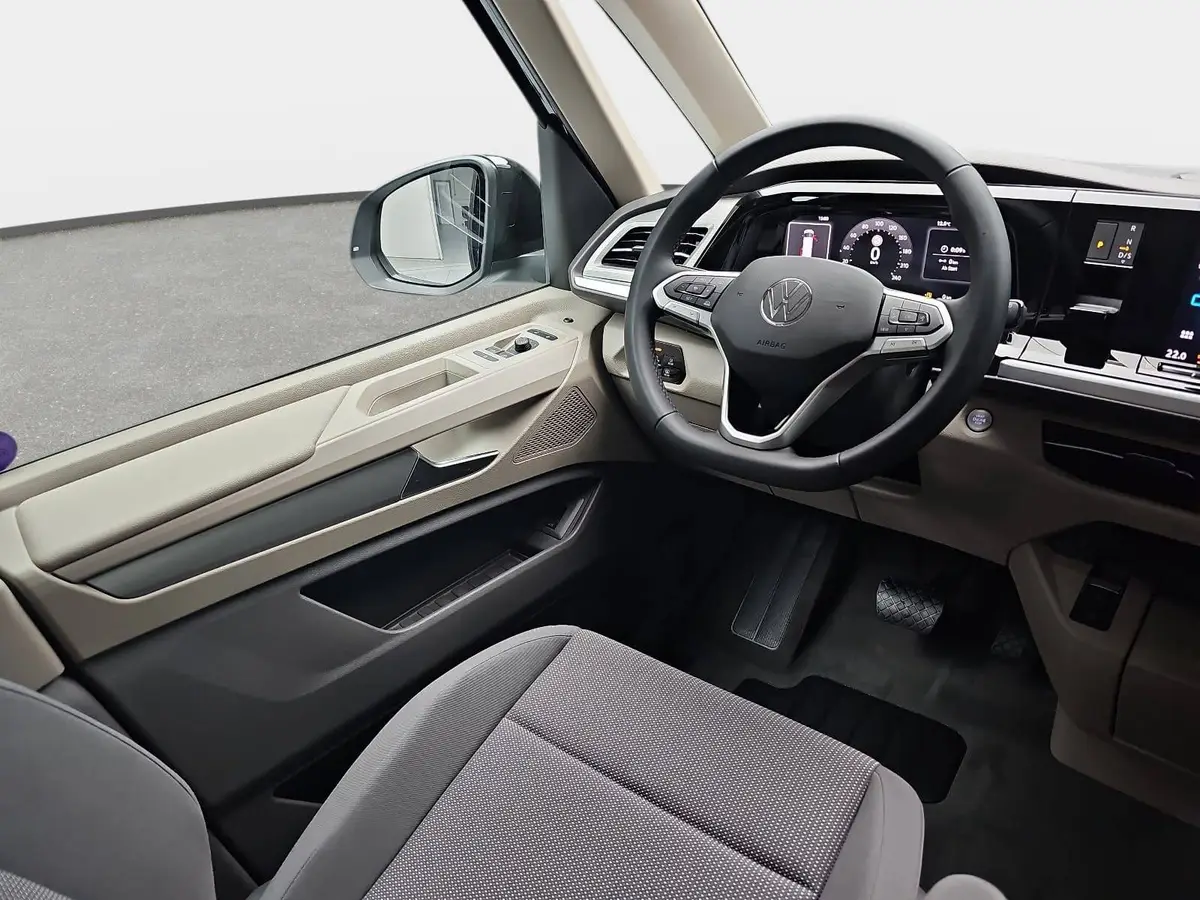 VW T7 MULTIVAN 2.0 TDI DSG LIFE P-ASSIST AHK