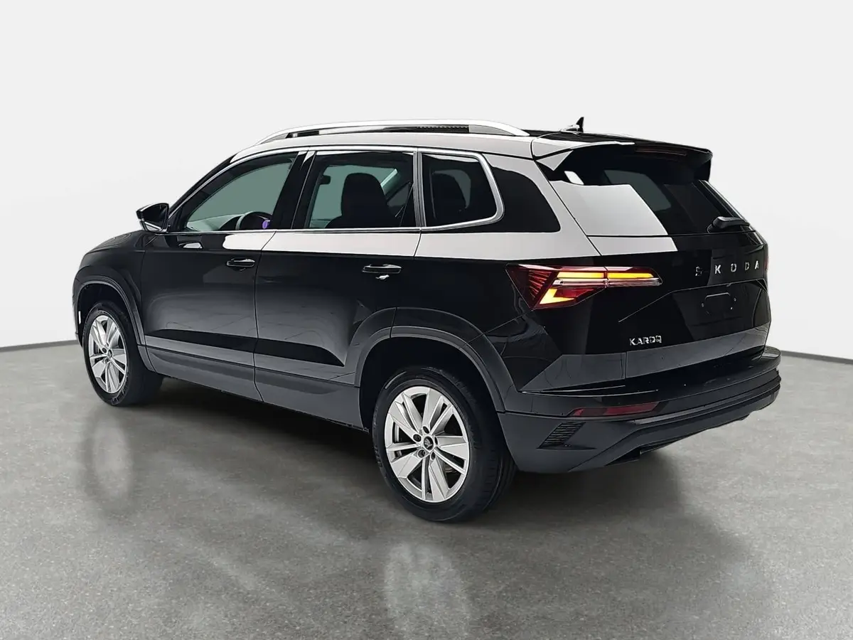 SKODA KAROQ 1.5 TSI DSG SELECTION LED ACC AHK