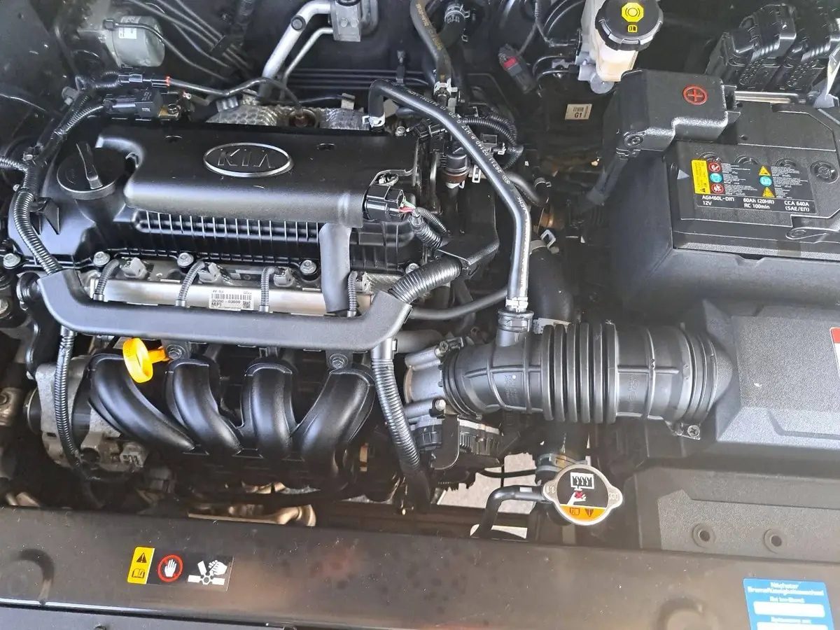 KIA STONIC 1.4 VISION WINTER TEMPO DAB KAMERA