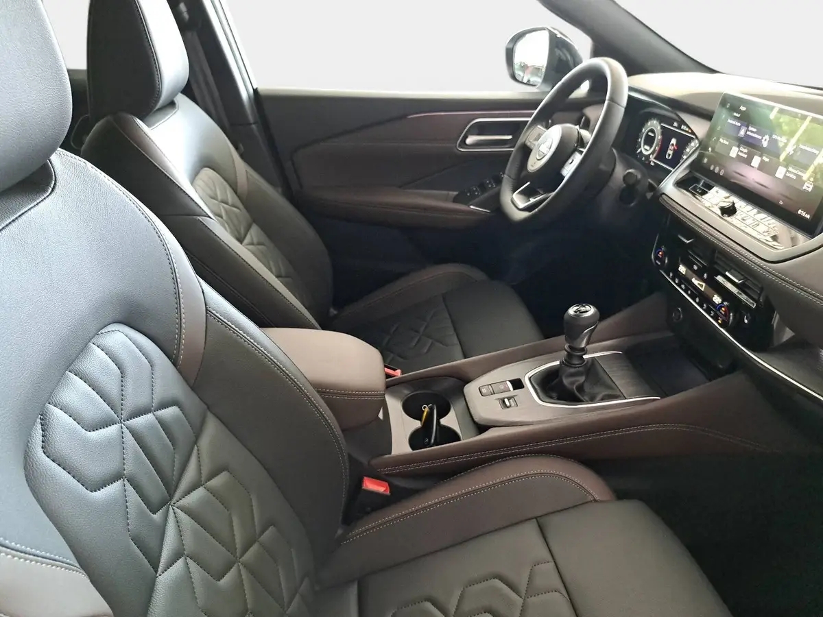 NISSAN QASHQAI 1.3 DIG-T MHEV TEKNA PANORAMA 2-FARBEN