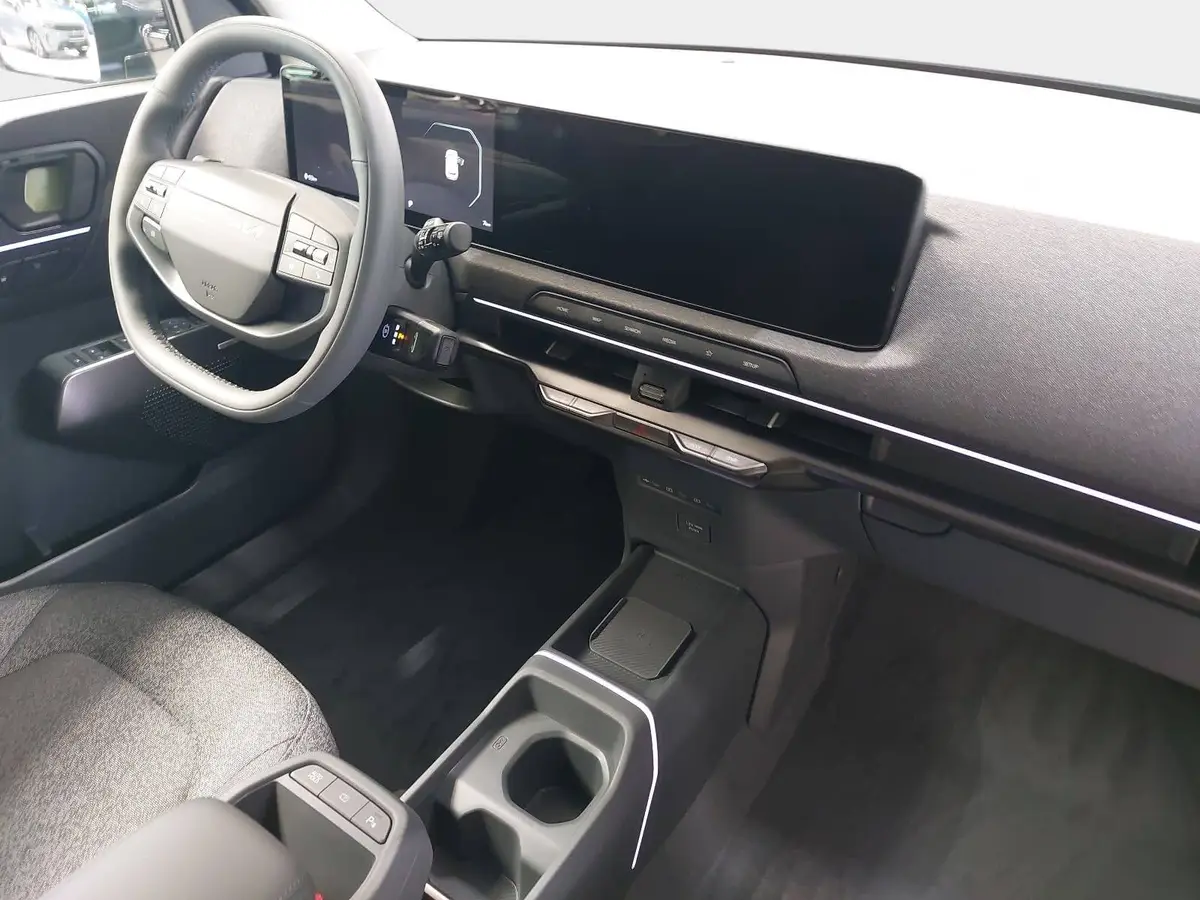 KIA EV2 42.2 KWH EARTH MJ27 WINTER-CONNECT TECHNOLOGY DRIVEWISE-PARK DESIGN