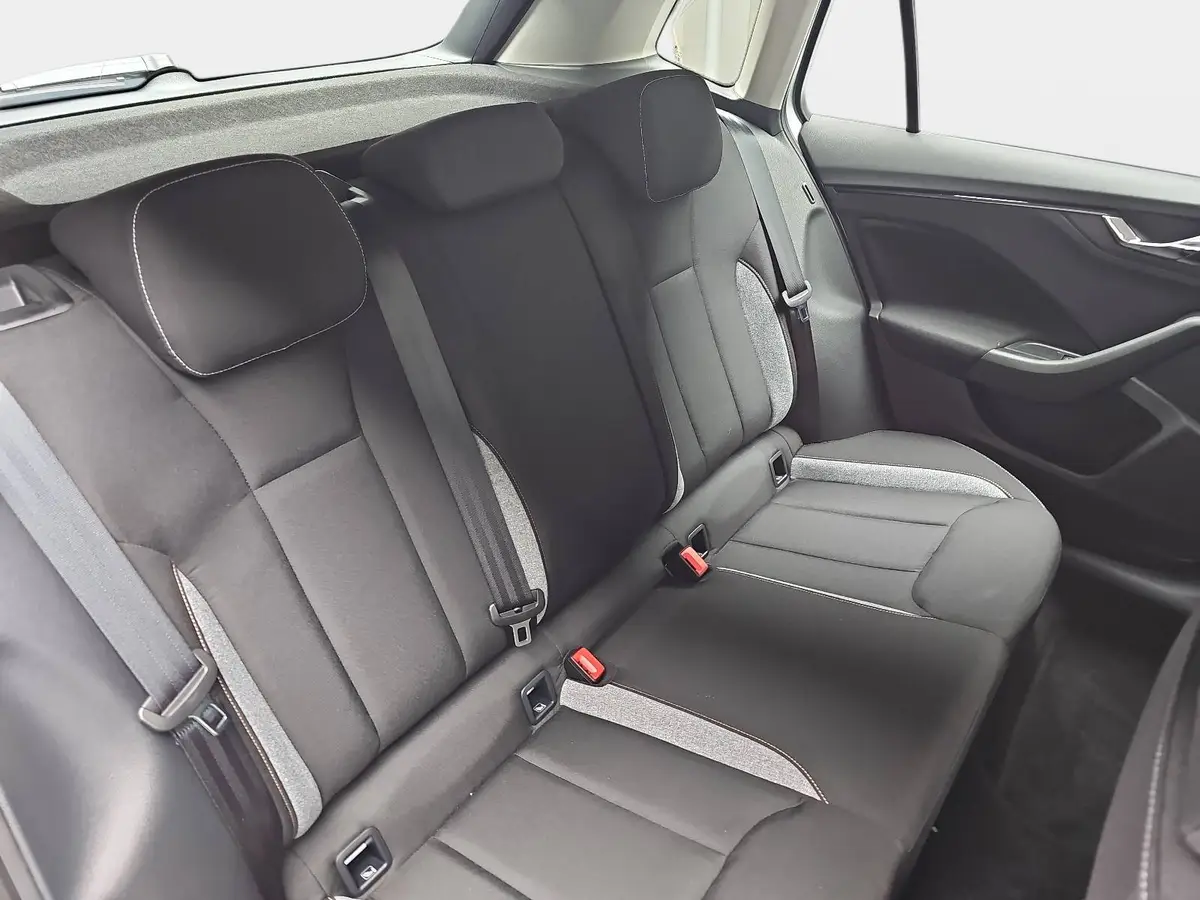 SKODA KAMIQ 1.0 TSI DSG 130 JAHRE LED KLIMAUTO WINTER SICHT KA