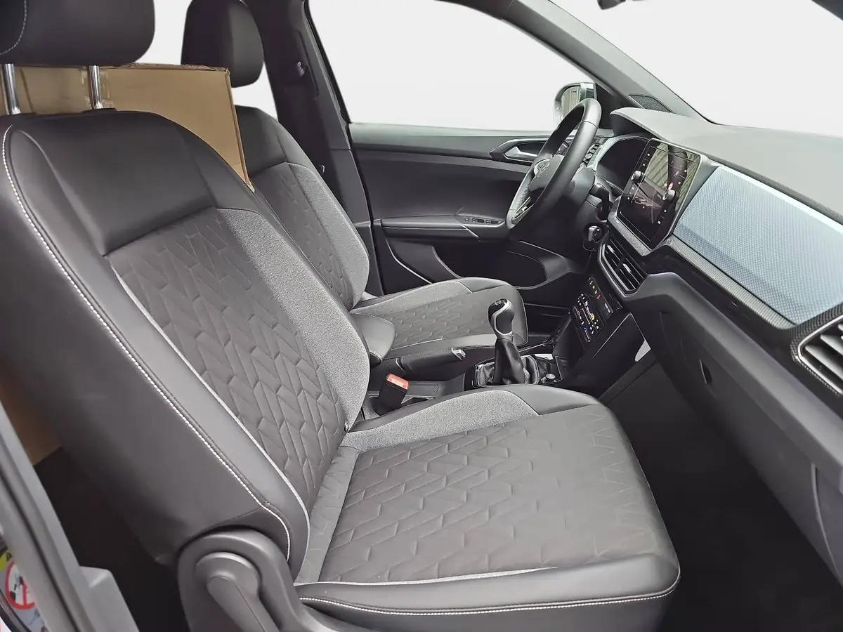 VW T-CROSS 1.0 TSI GOAL NAVI LED KLIMAAUTO ACC P-ASSIST WINTE