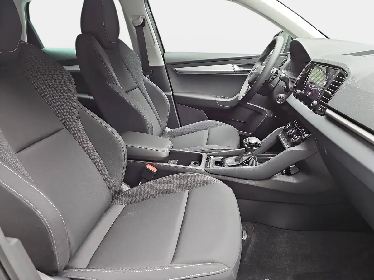 SKODA KAROQ 1.5 TSI DSG SELECTION NAVI LED ACC WINTER KAMERA A