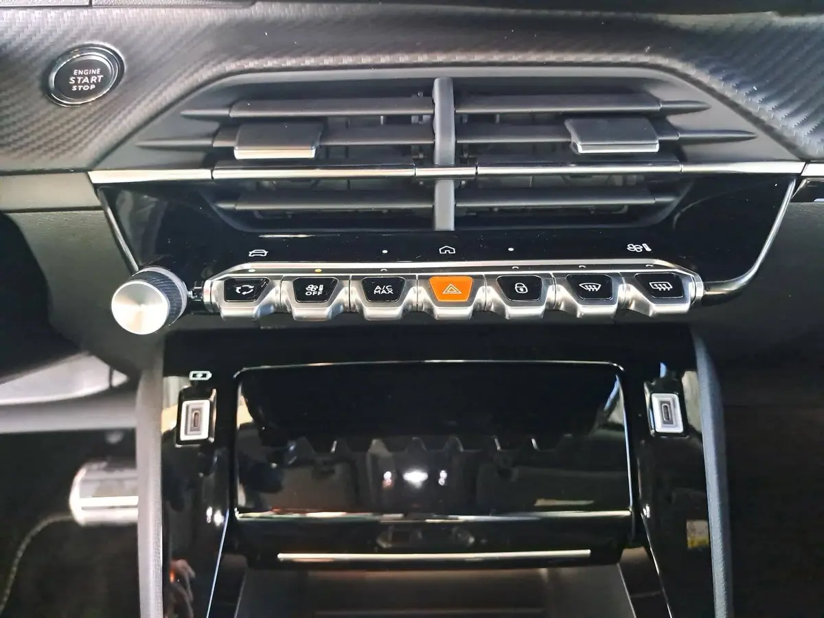 PEUGEOT 2008 1.2 HYBRID 145 E-DSC6 GT-LINE 2-WD LED KLIMAAUTO K