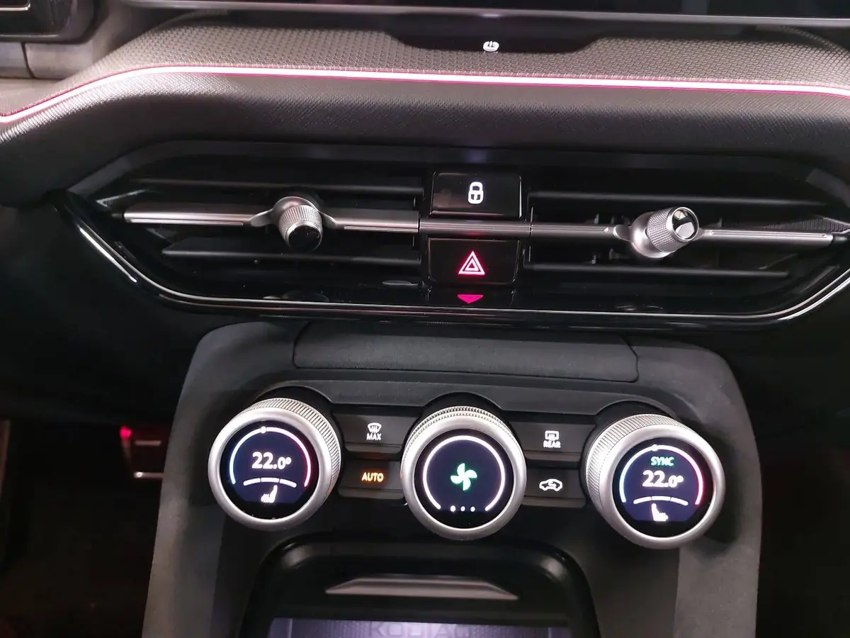 SKODA KODIAQ 1.5 TSI DSG SPORTLINE NAVI LED ACC PANO WINTER AHK