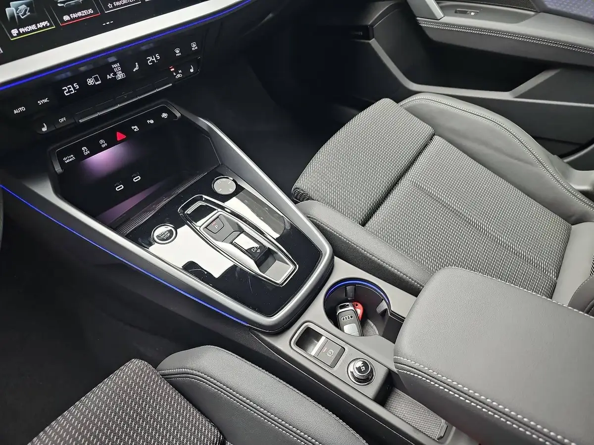 AUDI A3 35 TFSI DSG SPORTBACK S LINE NAVI LED KAMERA LM18