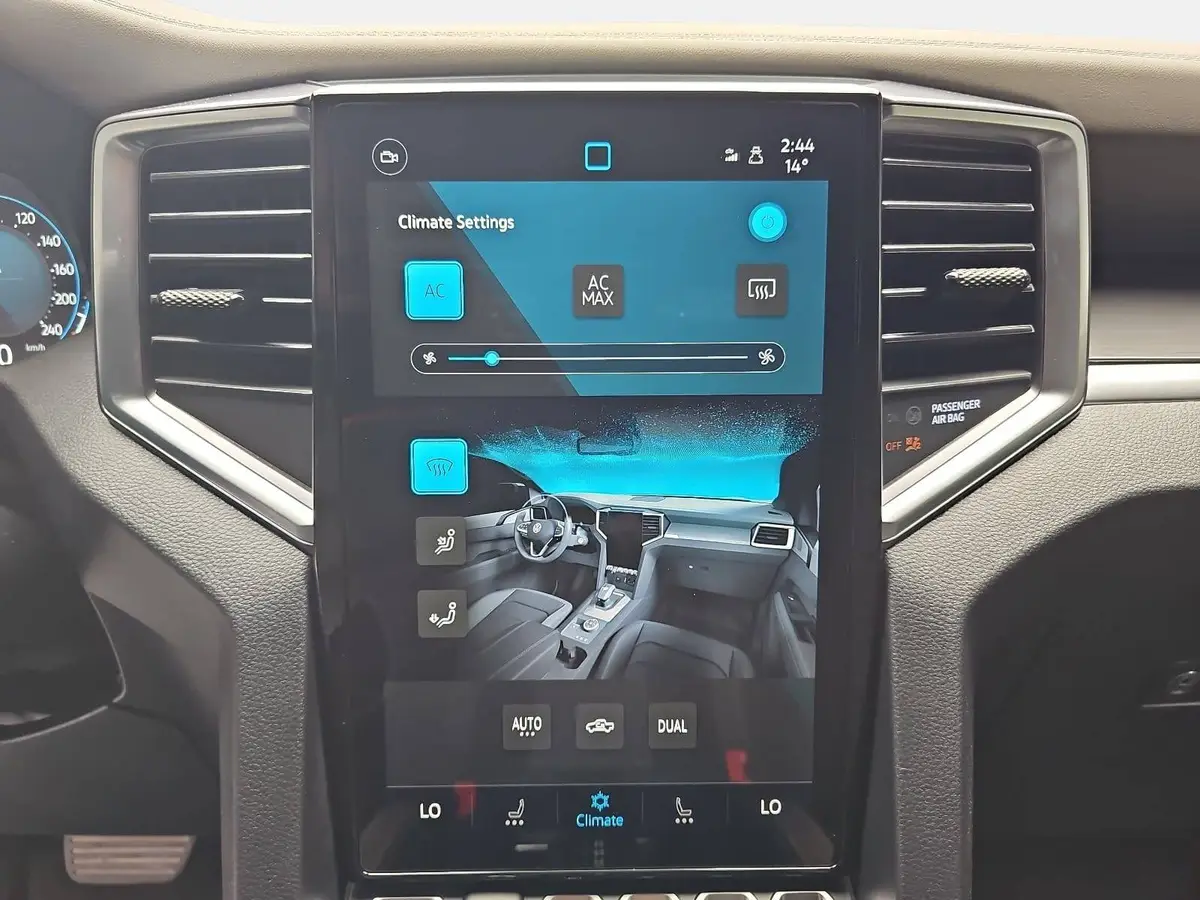 VW AMAROK 3.0 TDI AUTO. DOKA AVENTURA 4M NAVI LED AHK LM21