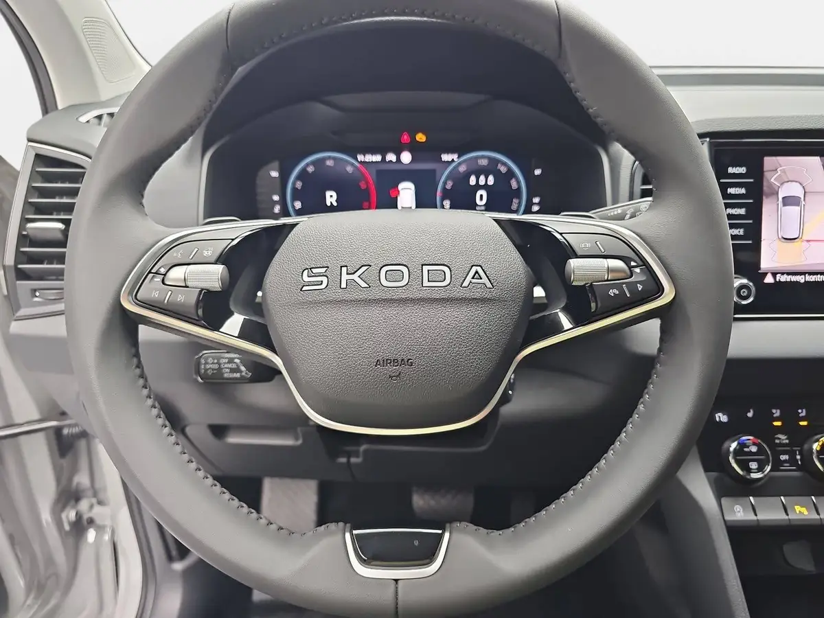 SKODA KAROQ 2.0 TDI DSG DRIVE NAVI LED AHK LM