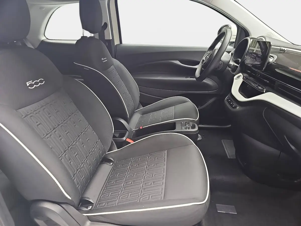 FIAT 500 ELEKTRO 23.8 KWH ACTION RADIO & WINTER PAKET