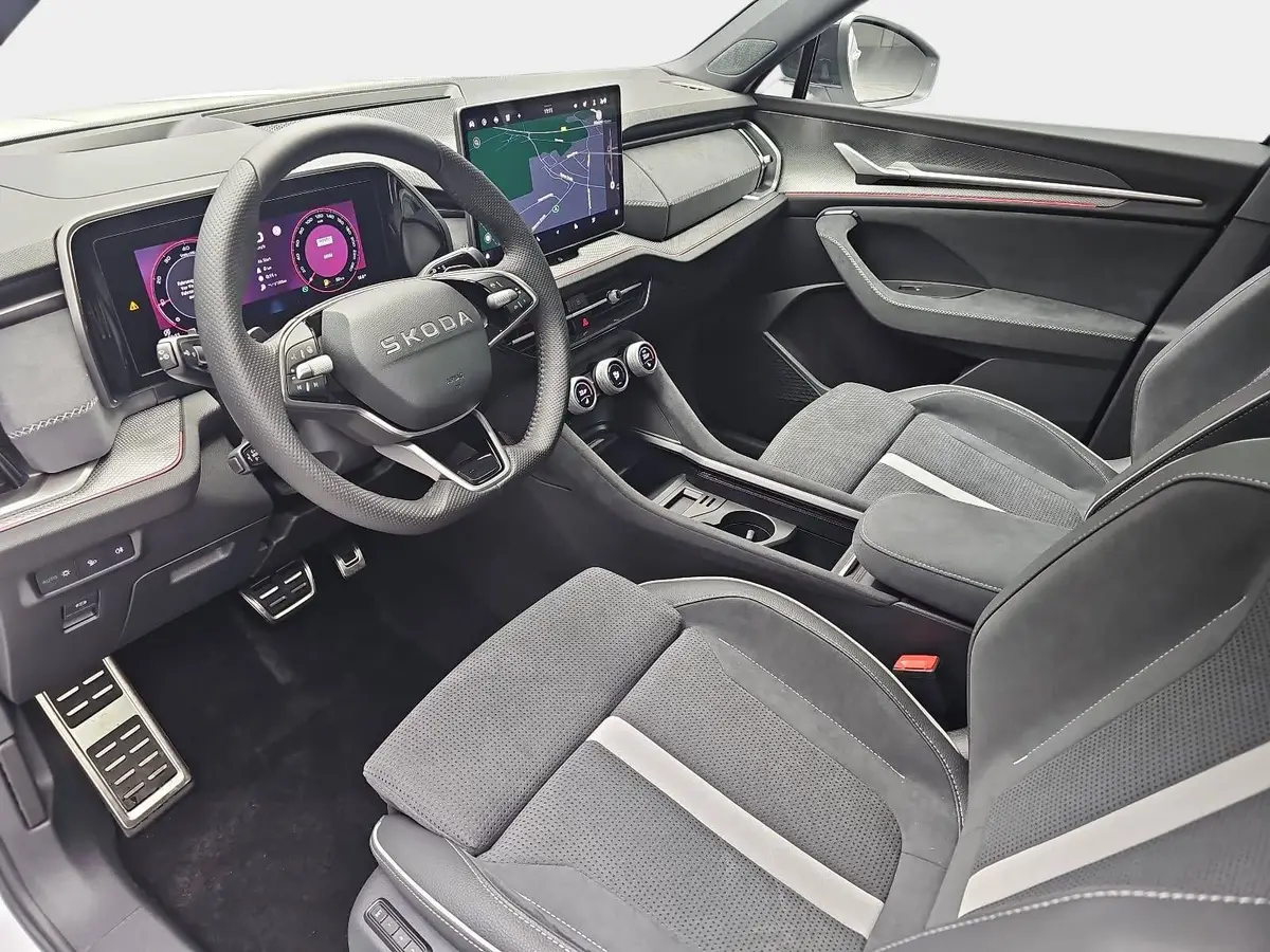 SKODA KODIAQ 2.0 TDI DSG SPORTLINE 4X4 PANO AHK