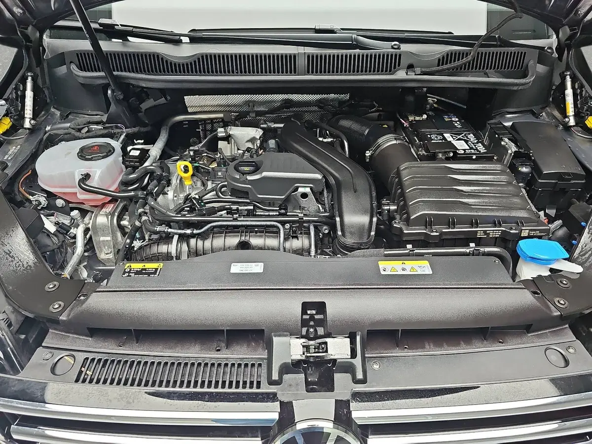 VW TOURAN 1.5 TSI DSG HIGHLINE R-LINE NAVI LED ACC PANO KAME