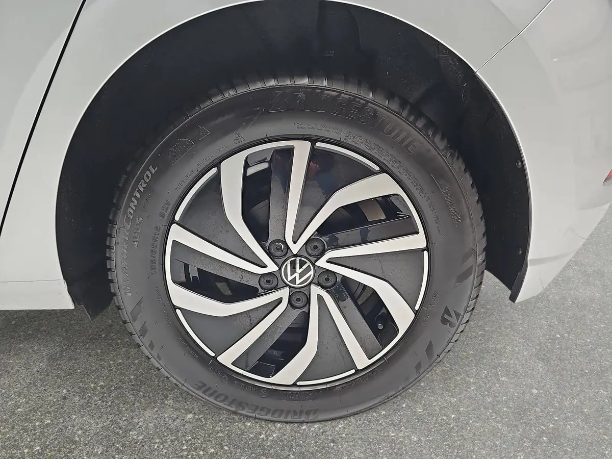 VW POLO 1.0 TSI LIFE LED KLIMA APP-CONNECT SICHT PDC KAMER