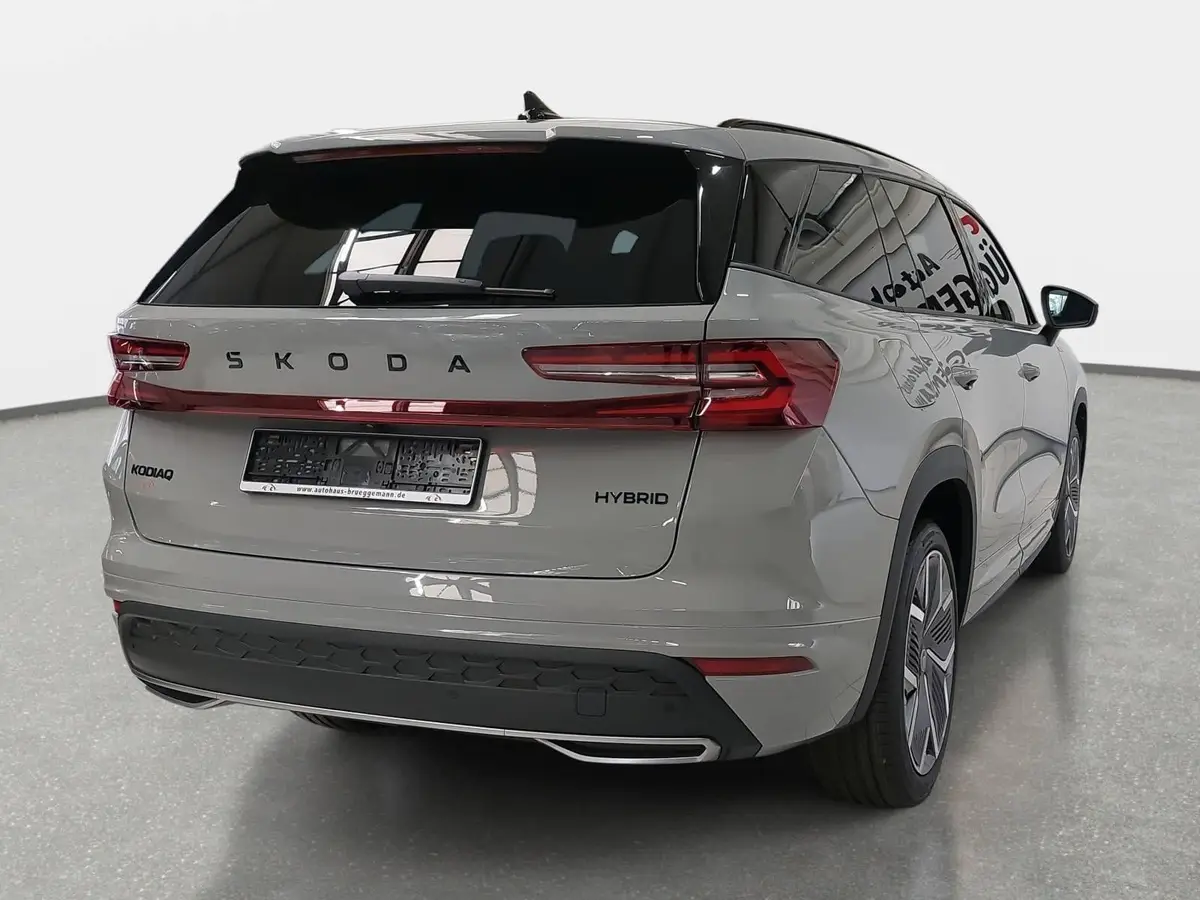 SKODA KODIAQ 1.5 TSI DSG SPORTLINE NAVI LED ACC PANO WINTER AHK