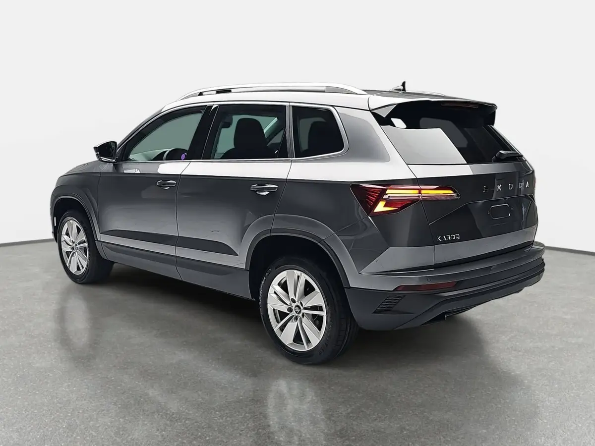 SKODA KAROQ 1.5 TSI DSG SELECTION LED ACC AHK