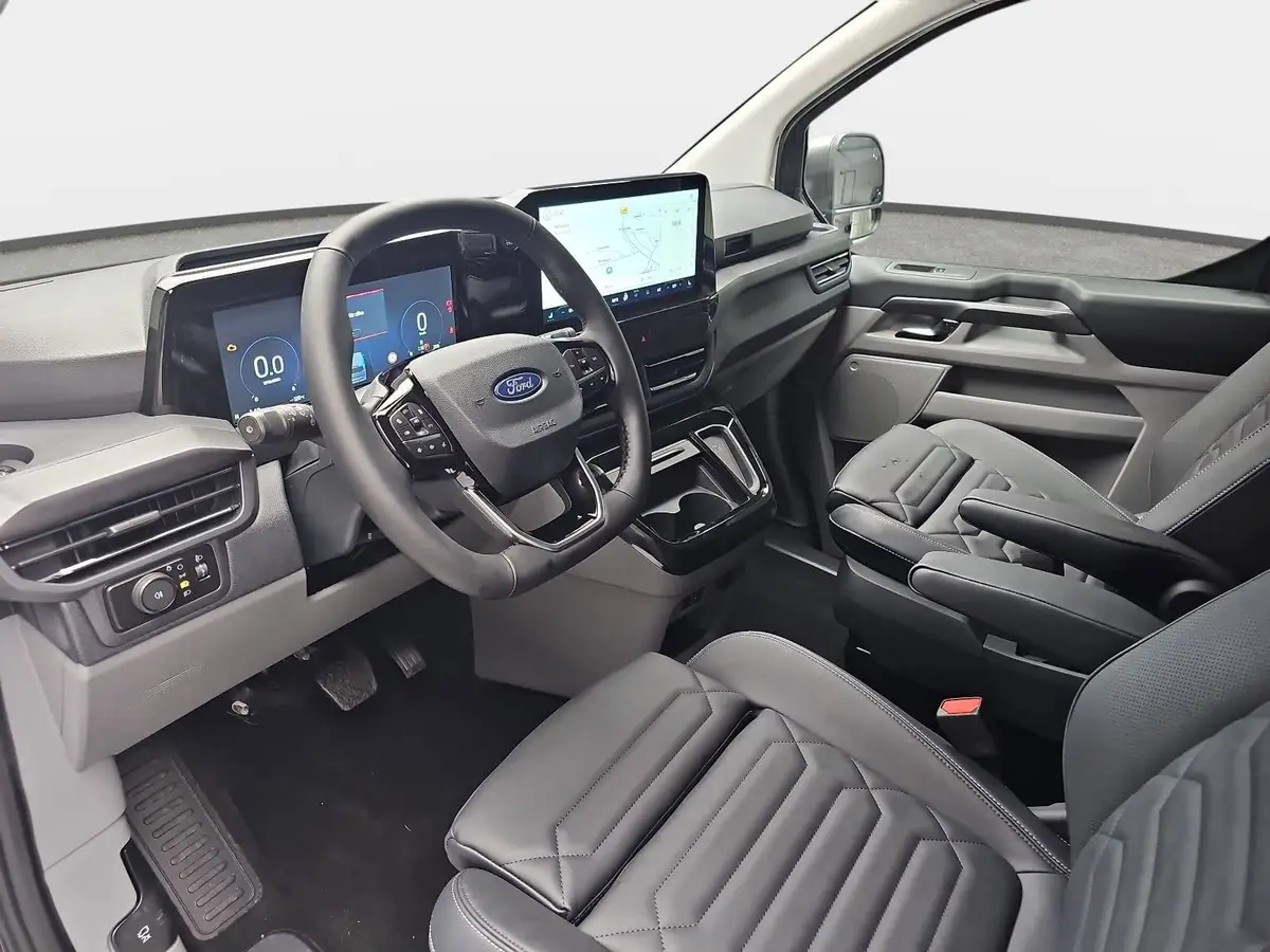 FORD TOURNEO CUSTOM 2.0 ECOBLUE AUTO. L1 TITANIUM X NAVI LED AHK