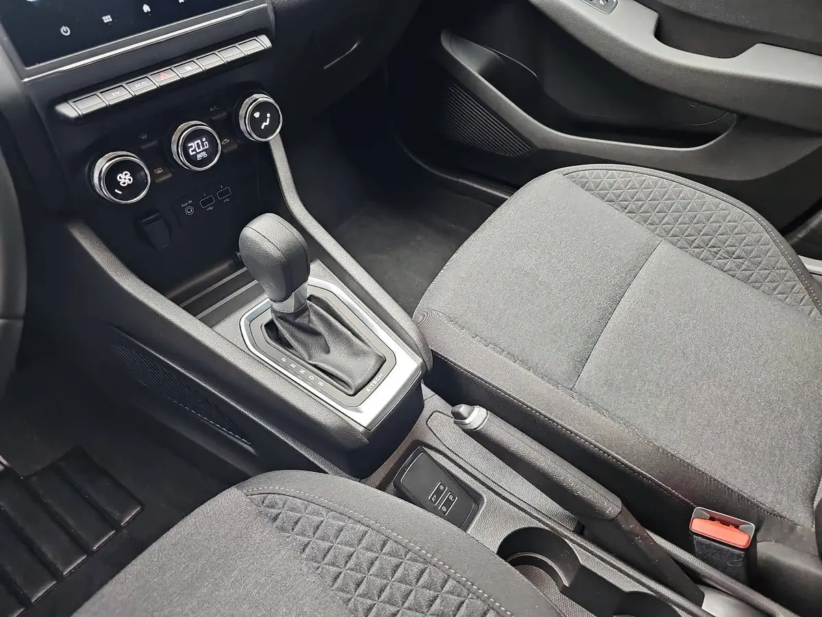 RENAULT CLIO V 1.6 E-TECH Auto. Hyb.140 Zen Navi