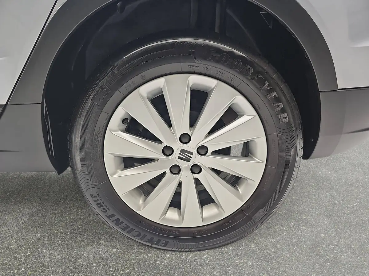 SEAT ARONA 1.0 TSI STYLE LED GRA DAB LM