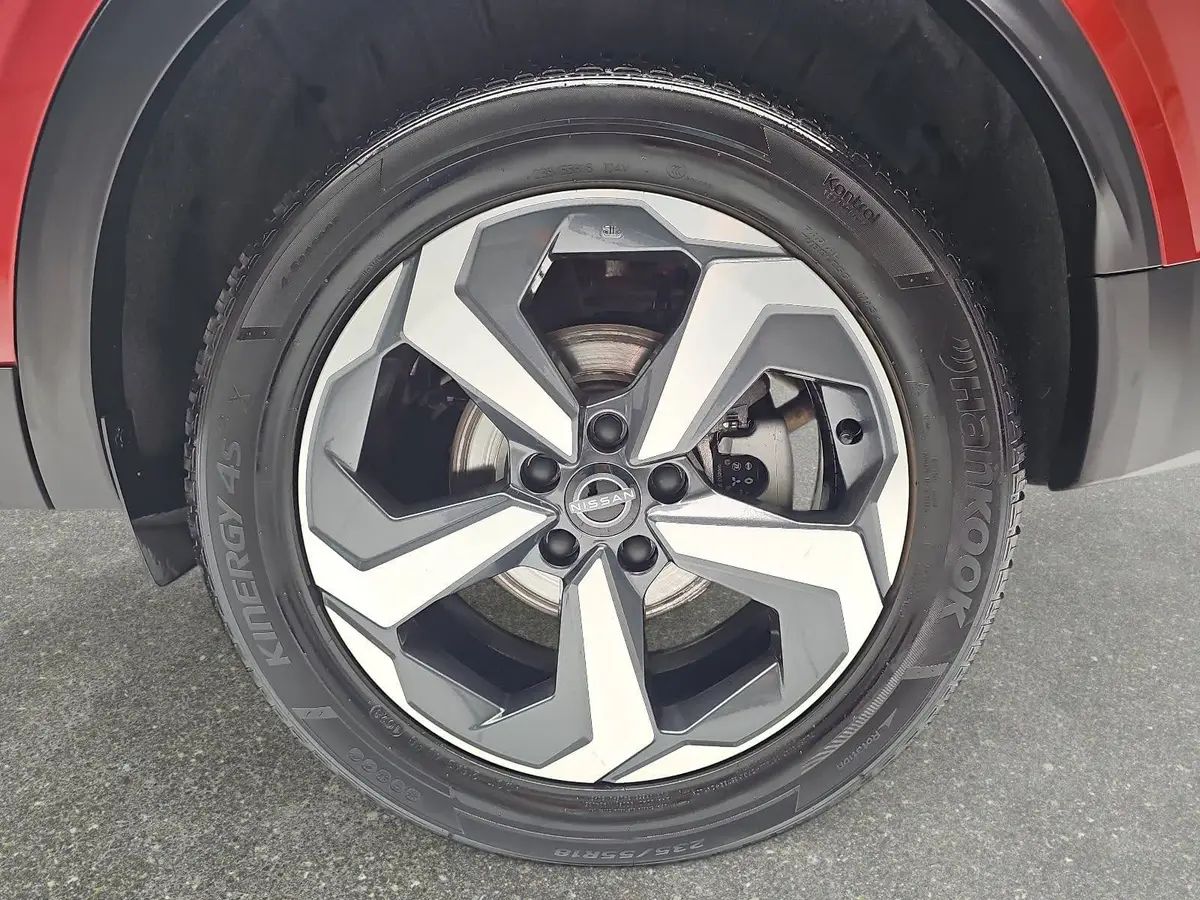 NISSAN QASHQAI 1.3 DIG-T MHEV AUTO. N-CONNECTA WINTER 2FARBEN
