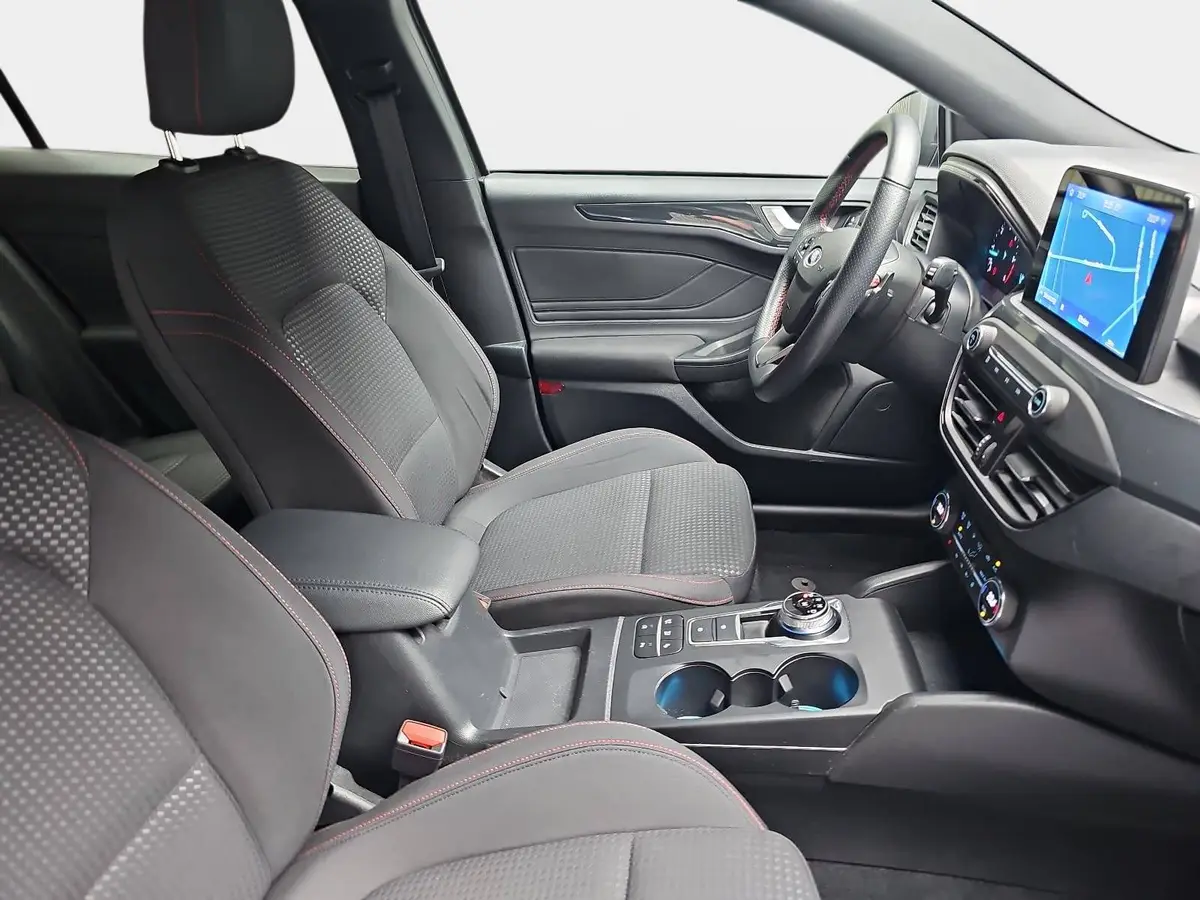 FORD FOCUS 2.0 ECOBLUE ST-LINE NAVI WINTER ACC