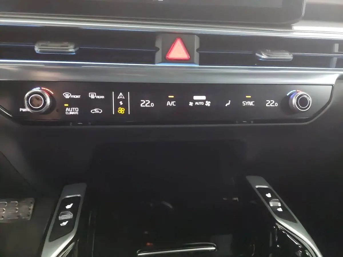 KIA SORENTO 2.2 CRDI AWD DCT8 PLATINUM LEDER NAPPA PREMIUM GLASDACH AHK