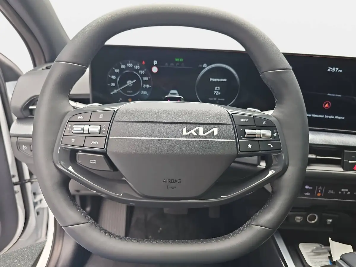 KIA XCEED 1.6 T-GDI 180 DCT SPIRIT MJ27 SOUND SITZ ADVANCED GLASDACH