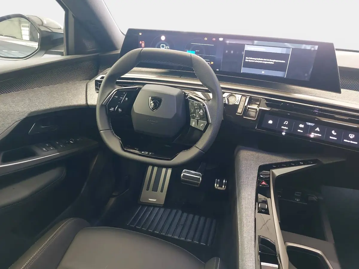 PEUGEOT 3008 1.2 HYBRID 145 E-DSC6 GT NAVI KLIMA LED AHK LM19