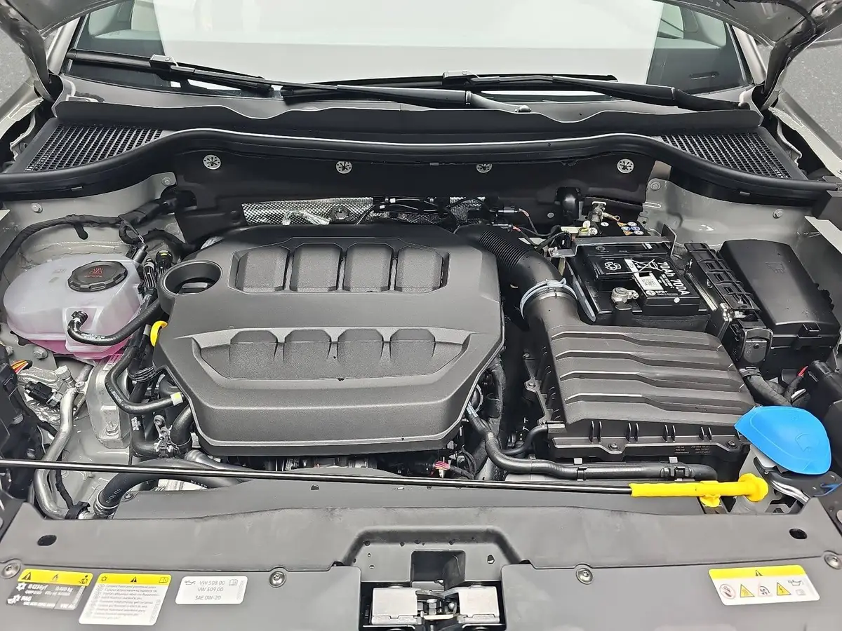 SKODA KAROQ 2.0 TSI DSG SPORTLINE 4X4 MATRIX ACC AHK