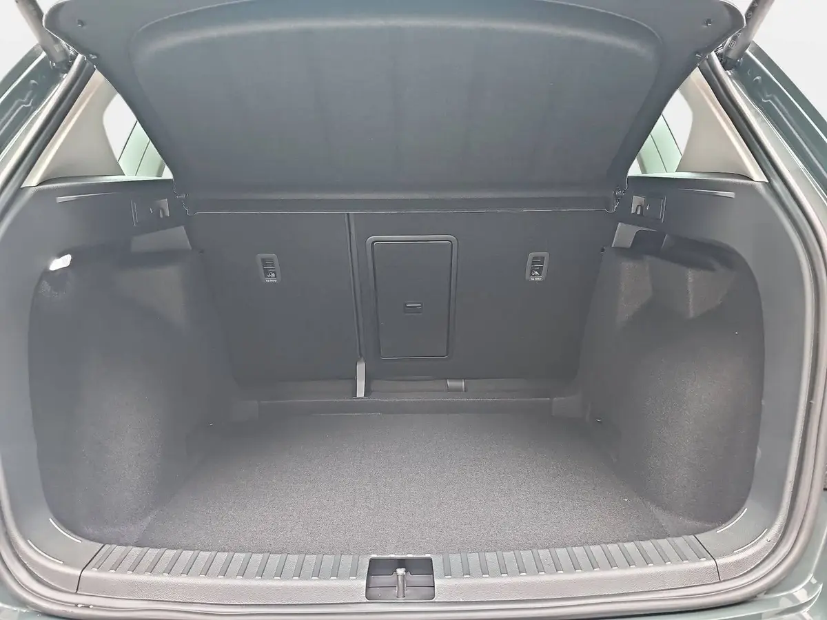 CUPRA ATECA 1.5 TSI DSG NAVI LED ACC PANO EL.HECKKLAPPE WINTER