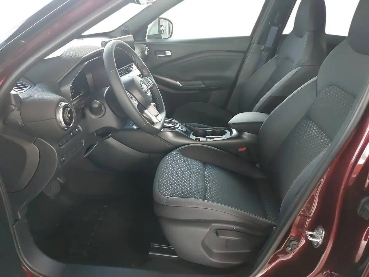 NISSAN JUKE 1.6 HYBRID AUTO. N-CONNECTA WINTER 2-FARBEN